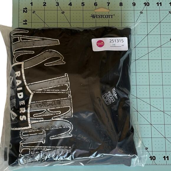 Mens Sweatshirt Size Medium Las Vegas Raiders Football Raider Nation Fan Gear - Picture 7 of 7